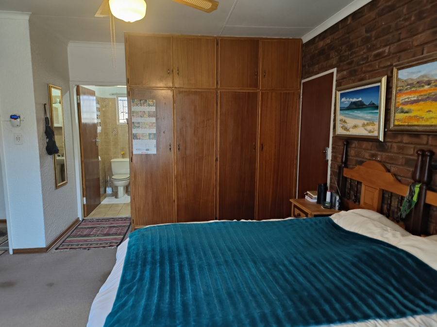 3 Bedroom Property for Sale in Miederpark North West